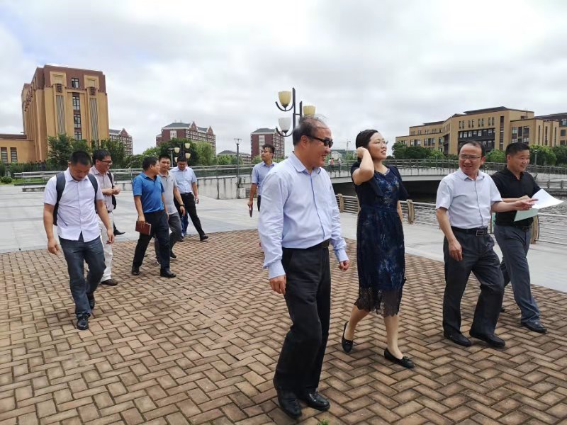 溧阳市副市长曹岚一行来我校调研